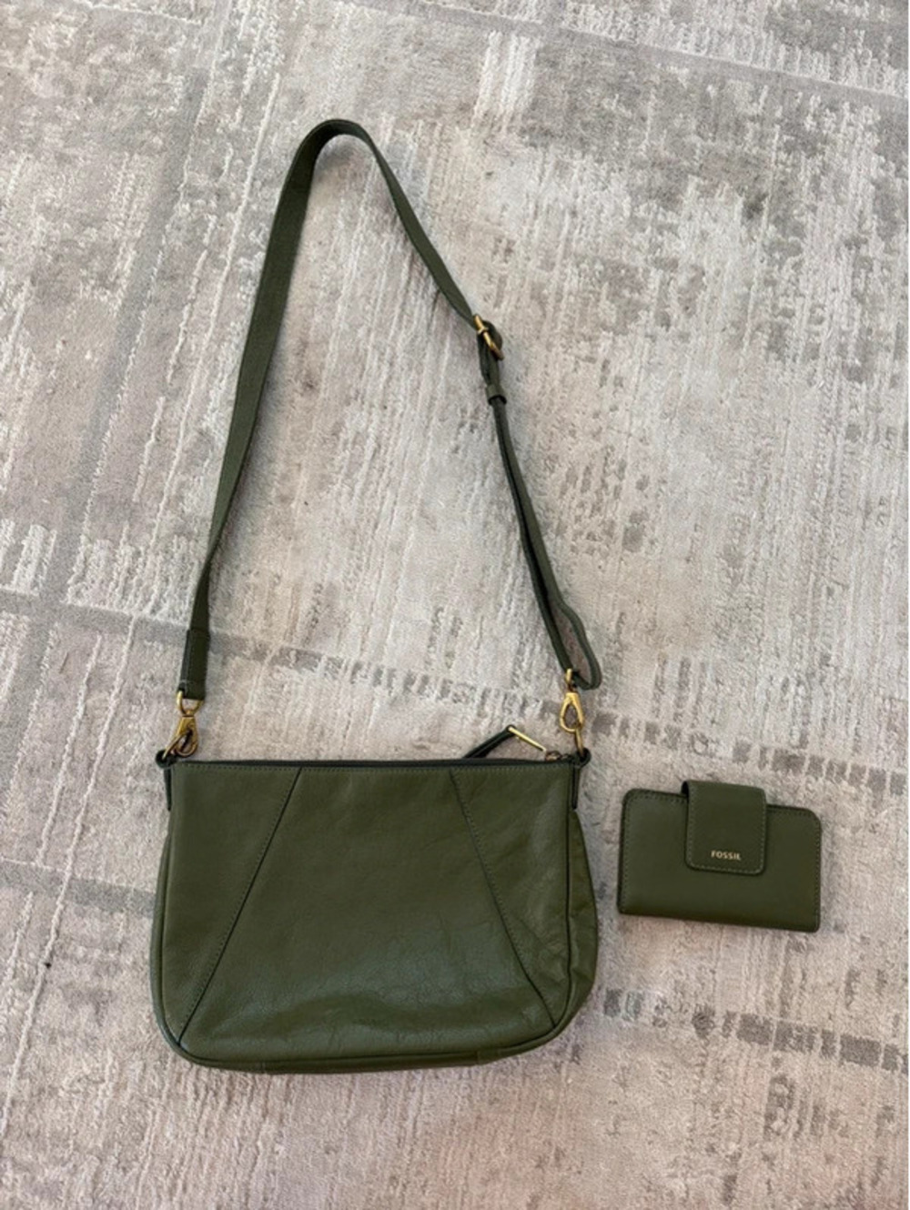 Fossil SHB2658 Olive Green Leather Crossbody Bag & Matching Wallet Set